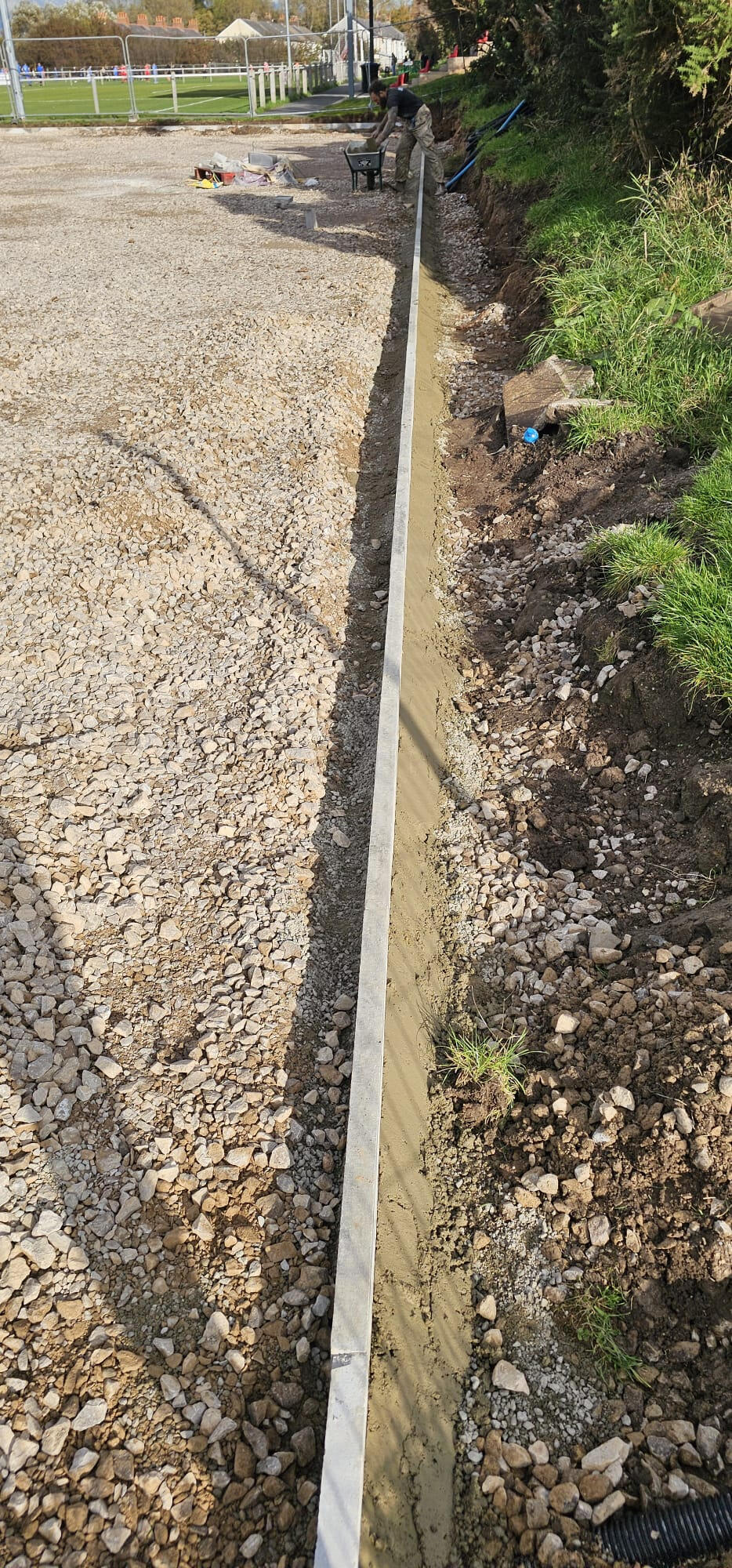 Haunched concrete kerb line with Type 1 sub-base laid behind